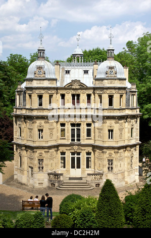 Die Burg von Monte-Cristo, das Haus von Alexandre Dumas, le Port-Marly, Yvelines, Frankreich. Stockfoto