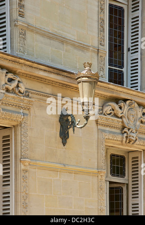 Eine Laterne, Château de Monte-Cristo, le Port-Marly, Yvelines, Frankreich. Stockfoto