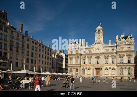 RATHAUS PLATZ DES TERRAUX LYON RHONE ALPES FRANKREICH Stockfoto