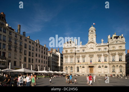 RATHAUS PLATZ DES TERRAUX LYON RHONE ALPES FRANKREICH Stockfoto