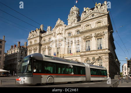 RATHAUS PLATZ DES TERRAUX LYON RHONE ALPES FRANKREICH Stockfoto