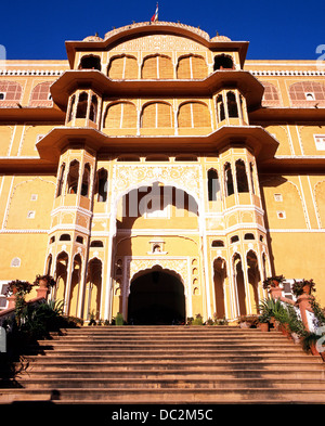 Eingang zum Samode Palast, Samode, Rajasthan, Indien. Stockfoto