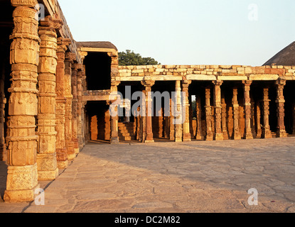 Qutb Minar Moschee (die Welten höchste frei stehende Minarett), Delhi, Indien. Stockfoto