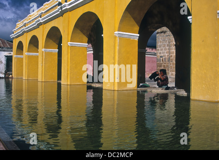 Denkmal für Landivar, Antigua de Guatemala, Guatemala Stockfoto