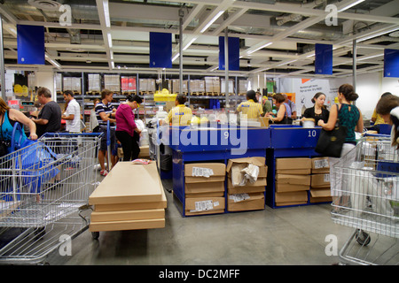 Sonnenaufgang In Florida, Fort Ft. Lauderdale, IKEA, Möbel, Shopping Shopper Shopper Shop Geschäfte Markt Märkte Markt Kauf Verkauf, ret Stockfoto