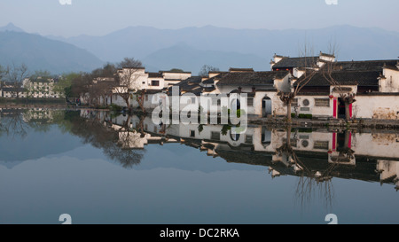 Hongcun ist ein altes Dorf, gelegen in der Provinz Anhui, China. Stockfoto