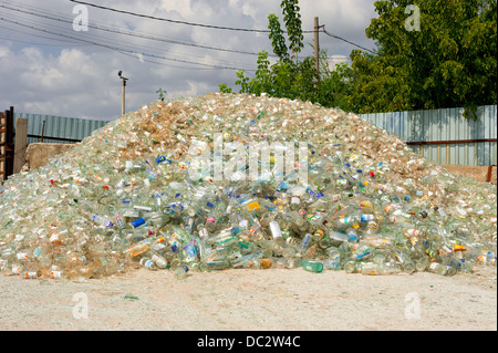ausgetretenen Flasche Glas Stockfoto