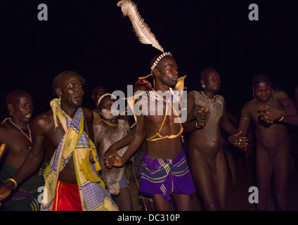 Bodi-Stamm Männer feiern Kael, Hana Mursi, Omo-Tal, Äthiopien Stockfoto