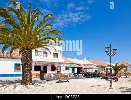 Restaurants, Cafés und Bars im Zentrum von der Stadt Sagres Algarve Portugal EU Europa Stockfoto