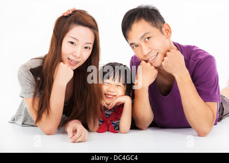 Glückliche asiatischen Familie isoliert auf weiss Stockfoto