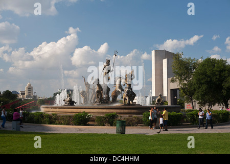 Der Neptunbrunnen in der Macroplaza, Zentrum von Monterrey, Mexiko. Stockfoto