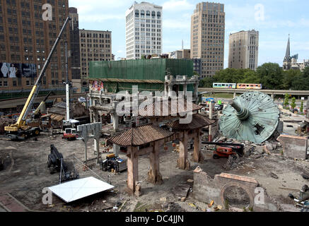 Detroit, Michigan, USA. 8. August 2013. Vogelperspektive des Satzes von Transformers 4 in der Innenstadt von Detroit, MI am 8. August 2013. Bildnachweis: Mark Bialek/ZUMAPRESS.com/Alamy Live-Nachrichten Stockfoto