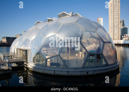 Schwebende Pavillon nachhaltige Architektur Rotterdam Niederlande Stockfoto