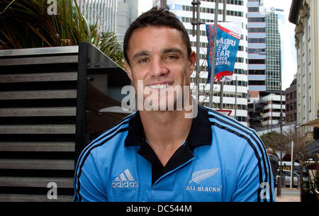 Wellington, Neuseeland. 9. August 2013. Daniel Carter von den All Blacks spricht bei Medien Stand up vor ihrem ersten Spiel der Investec Rugby-Meisterschaft. Carter wird auch seine ausgedehnte Pause vom Rugby nach der All Blacks European Tour im November bestätigt. Bildnachweis: Aktion Plus Sport/Alamy Live-Nachrichten Stockfoto