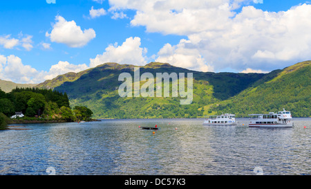 Blick auf Loch Lomond von Tarbet Schottland Stockfoto