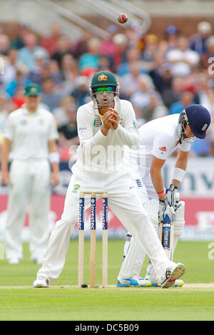 Chester-Le-Street, UK. 9. August 2013. Nathan Lyon während Tag eins der Investec Asche 4. Testspiel im The Emirates Riverside Stadium, am 9. August 2013 in London, England. Bildnachweis: Mitchell Gunn/ESPA/Alamy Live-Nachrichten Stockfoto