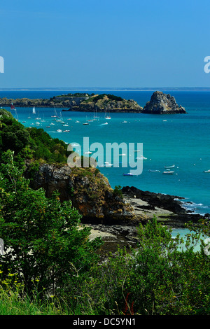 Rimains Insel und Rock von Cancale, Costa Smeralda (Cancale, Bretagne, Frankreich). Stockfoto