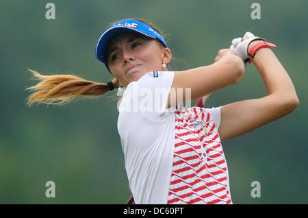 Dysina, in der Nähe von Pilsen, Tschechische Republik. 9. August 2013. Klara Spilkova (CZE), Pilsen Golf Masters 2013 Turnier in Dysina, in der Nähe von Pilsen, Tschechische Republik, Freitag, 9. August 2013. Tschechische Republik richtet ein Turnier der besten Europäischen Berufswettbewerb Ladies European Tour. (CTK Foto/Petr Eret) Bildnachweis: CTK/Alamy Live-Nachrichten Stockfoto