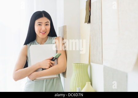 Porträt der Geschäftsfrau im Büro Stockfoto