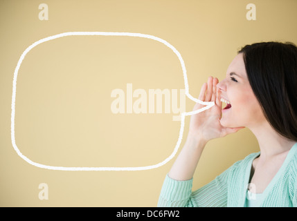 Junge Frau und Wort-Wolke Stockfoto