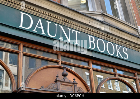 Daunt Books Buchhandlung in Marylebone High Street, Marylebone, London, UK. Stockfoto