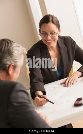 Reife Frau mit reifer Mann Stockfoto