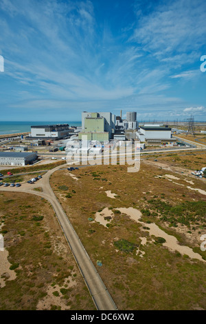 Blick auf das Atomkraftwerk von der Spitze des Dungeness Leuchtturm Kent UK Stockfoto