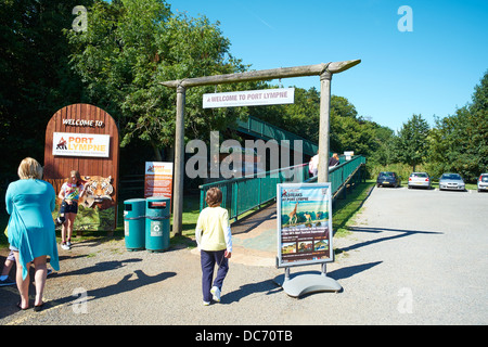 Eingang zum Port Lympne Wild Animal Park in der Nähe von Hythe Kent UK Stockfoto