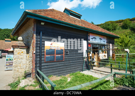 Visitor Center & Cafe in der Serengeti zu stoppen, Port Lympne Wild Animal Park in der Nähe von Hythe Kent UK Stockfoto