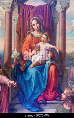 Wien - Juli 27: Detail Fresko "Madonna von Wien" von Leopold Kupelwieser von 1858 im Kirchenschiff der Altlerchenfelder Kirche Stockfoto
