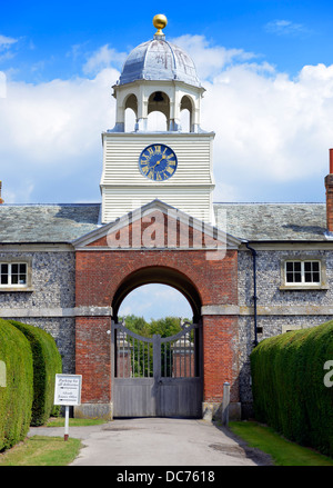 Glynde Platz Eingang (ein elisabethanisches Herrenhaus), Glynde, East Sussex, UK Stockfoto