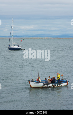 Passagiere auf der Fähre Piel Island, South Lakeland, Cumbria, England UK Stockfoto