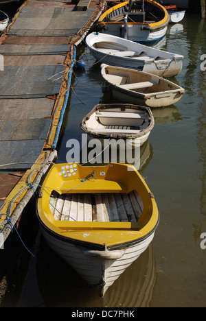 Festgemachten Boote auf dem Fluss Deben in Woodbridge Stockfoto