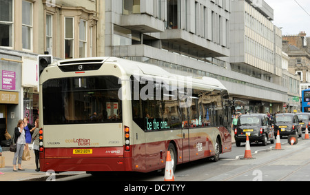 Volvo 7900 H Eco Hybrid single-Deck-Bus, Lothian Busse, Edinburgh. Umweltfreundlich emissionsarm Diesel elektrische PSV Stockfoto