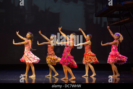 Das musical "West Side Story" kehrt nach Sadler es Wells Theatre, London Stockfoto