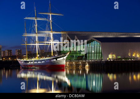 Riverside Museum und die Barke, "Glenlee", Glasgow Stockfoto