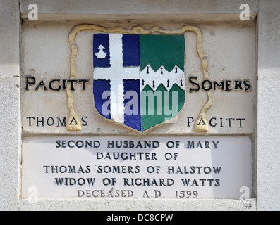 Rochester, Kent, England, UK. "Die sechs Armen Reisenden House" Gedenktafel an der Fassade. - (siehe Beschreibung) Stockfoto