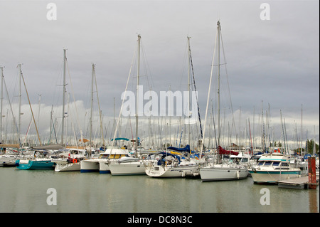 Segelschiffe in Port des Minimes, La Rochelle, Frankreich. Stockfoto