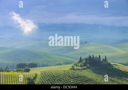 Toskana Haus Im Nebel - Toskana Haus im Nebel 08 Stockfoto