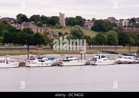 Der Fluss Medway in Rochester Kent England UK Stockfoto