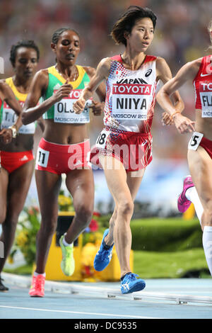 Moskau, Russland. 11. August 2013. Hitomi Niiya Japans konkurriert in der Frauen 10000-Meter-Finale bei der 14. Leichtathletik-Weltmeisterschaft im Luzhniki Stadion in Moskau, Russland. Bildnachweis: Takashi Okui/AFLO/Alamy Live-Nachrichten Stockfoto