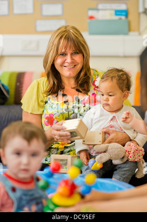 St. Pauls-Kindergarten und Kinder Zentrum, Bristol UK - Schulleiter Lucy Driver. Stockfoto