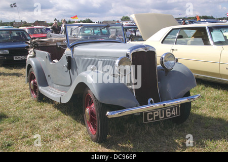 Hillman Aero Minx bei weißer Waltham Retro-Festival 2013 Stockfoto