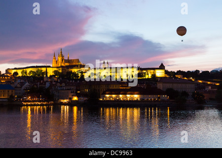 Sunsent auf Prag und die Moldau / Moldawien Stockfoto