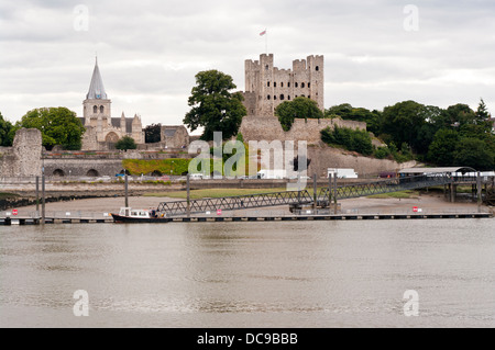 Rochester Castle und Kathedrale In Medway Stadt City Of Rochester Kent England UK Stockfoto