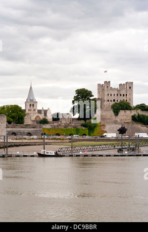 Rochester Castle und Kathedrale In Medway Stadt City Of Rochester Kent England UK Stockfoto