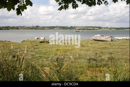 Blick auf Boote Fluss Stour Mündung Manningtree Essex England Stockfoto