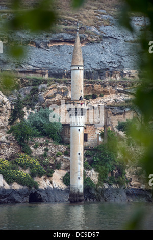 Überfluteten Savaşan Dorf unter Birecik Verdammung See Halfeti Urfa Türkei Stockfoto