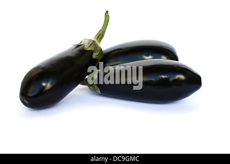 Auberginen, isoliert auf weißem Hintergrund. Stockfoto