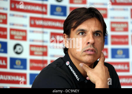 Cardiff, UK, im Bild Dienstag, 13. August 2013: Manager Chris Coleman Re: Football Association of Wales Pressekonferenz vor Wales internationale Freundschaftsspiel gegen Nordirland am St Davids Hotel, Cardiff, Südwales, UK. Bildnachweis: D Legakis/Alamy Live-Nachrichten Stockfoto